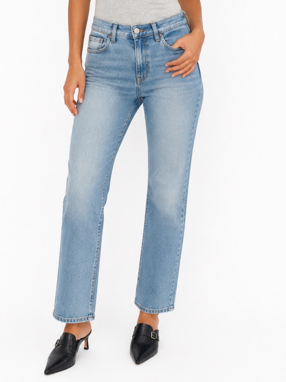 KAFFE KAsinem Cropped Straight Leg Jeans
Light Wash